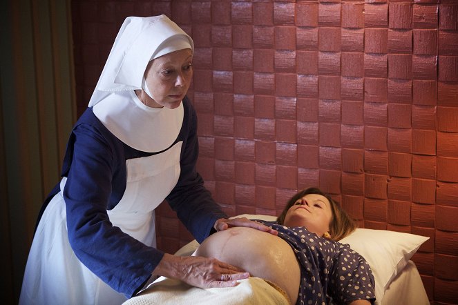 Call the Midwife - Episode 4 - Photos - Jenny Agutter