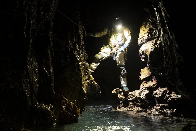 Explorer: The Deepest Cave - De la película
