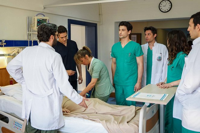 The Town Doctor - Episode 10 - Photos - Deniz Can Aktaş