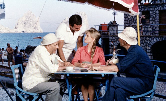 Blond muß man sein auf Capri - Kuvat elokuvasta