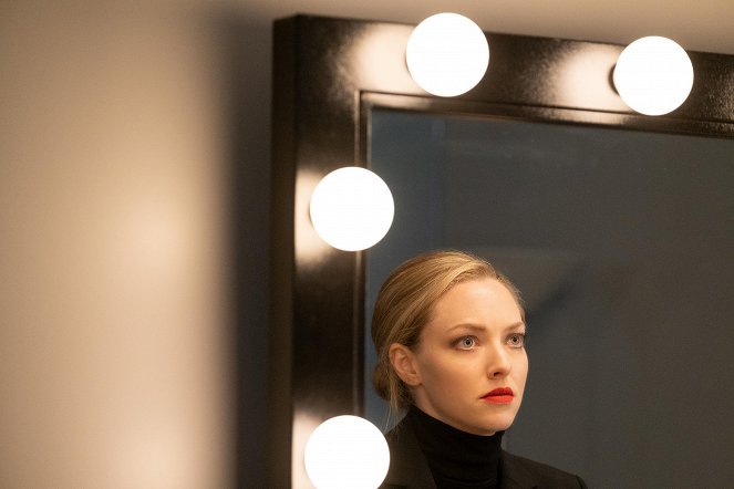 The Dropout - Lizzy - Photos - Amanda Seyfried