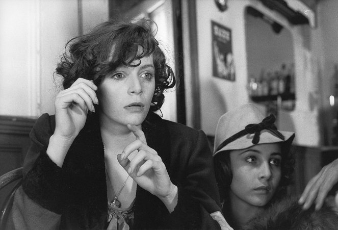 Piaf - Filmfotók - Brigitte Ariel, Pascale Christophe