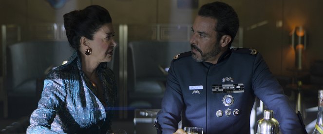 The Expanse - Mother - Filmfotos - Shohreh Aghdashloo, Michael Irby