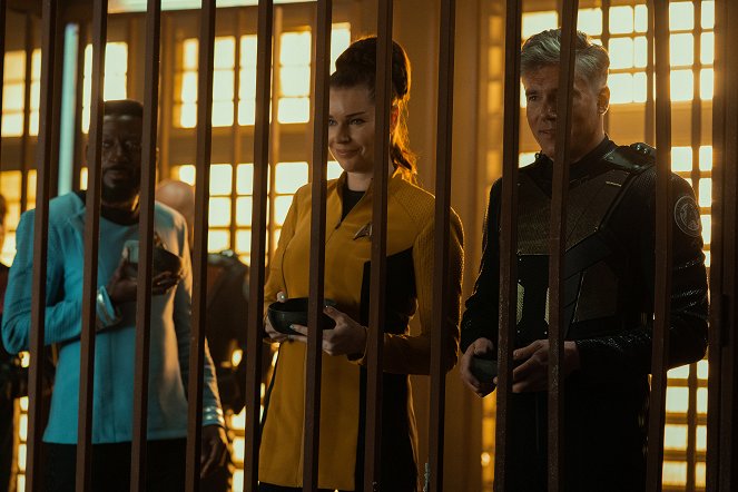 Star Trek: Strange New Worlds - Filmfotos - Babs Olusanmokun, Rebecca Romijn, Anson Mount