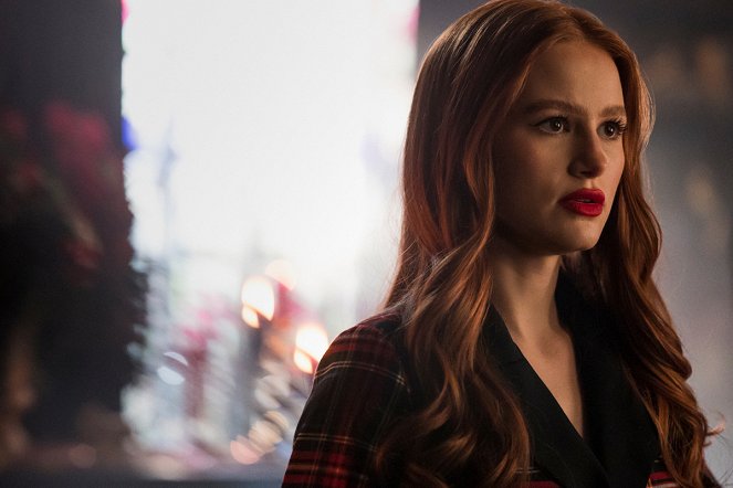 Riverdale - Chapter One Hundred and Eight: Ex-Libris - Photos - Madelaine Petsch