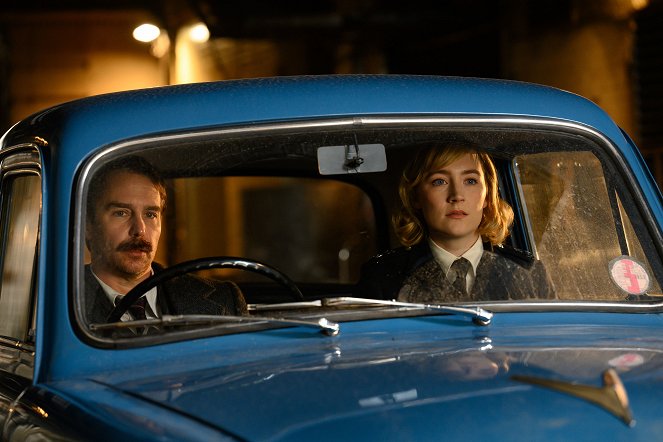 See How They Run - Van film - Sam Rockwell, Saoirse Ronan