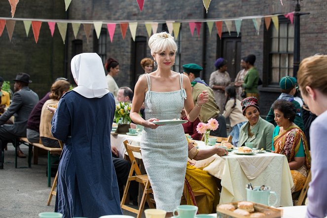 Call the Midwife - Episode 6 - Do filme - Helen George