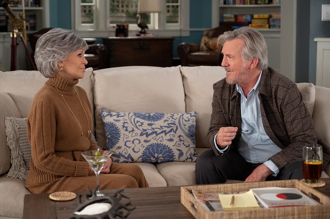 Grace and Frankie - The Paprikash - Van film