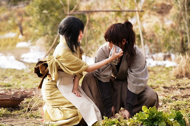 Rurouni Kenshin: The Beginning - Filmfotos - Kasumi Arimura, Takeru Sató