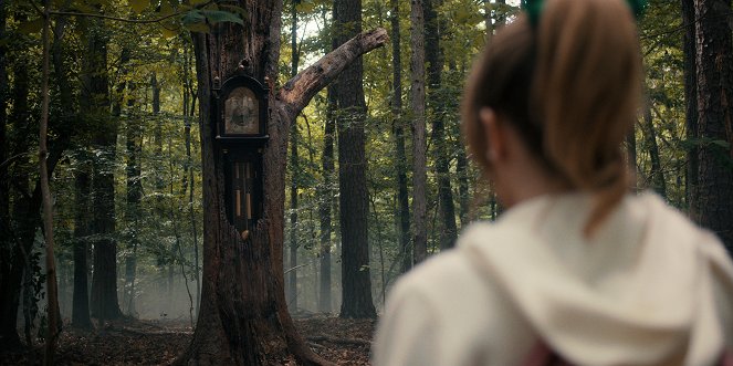 Stranger Things - Chapter One: The Hellfire Club - Photos