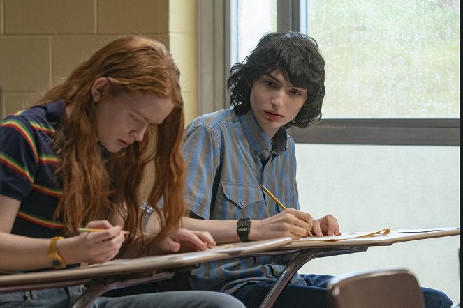 Stranger Things - Chapter Three: The Monster and the Superhero - Photos - Sadie Sink, Finn Wolfhard
