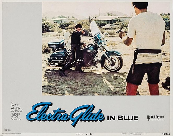 Electra Glide in Blue - Moottoripyöräpoliisi - Mainoskuvat