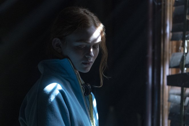 Stranger Things - Chapter Five: The Nina Project - Photos - Sadie Sink
