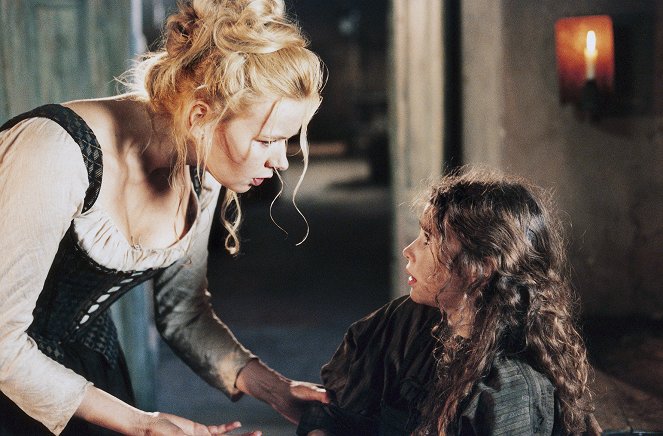 Los miserables - Episode 2 - De la película - Veronica Ferres, Léopoldine Serre