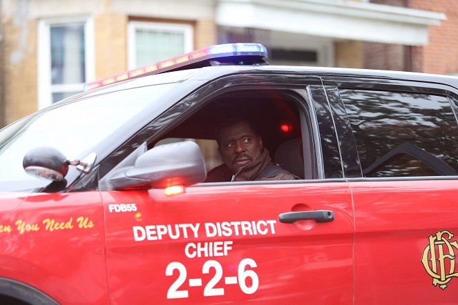 Chicago Fire - What Happened at Whiskey Point? - Film - Eamonn Walker