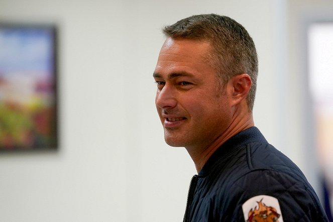 Chicago Fire - Two Hundred - Film - Taylor Kinney