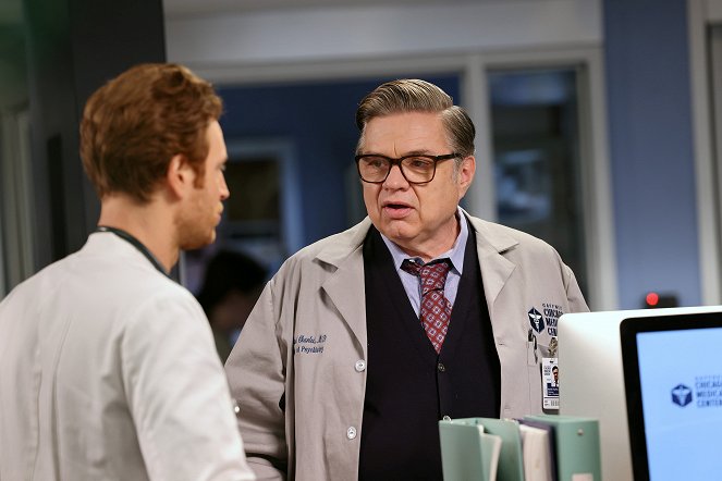 Chicago Med - Season 7 - Reality Leaves a Lot to the Imagination - Photos - Oliver Platt