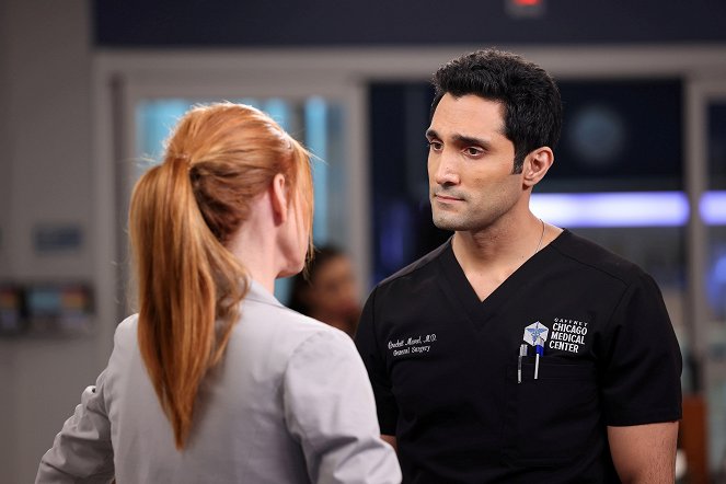 Chicago Med - Season 7 - The Things We Thought We Left Behind - Photos - Dominic Rains