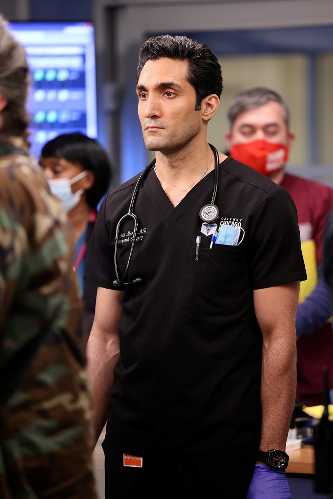 Chicago Med - Season 7 - A Square Peg in a Round Hole - Filmfotók - Dominic Rains