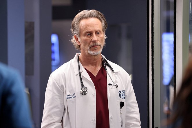 Chicago Med - Season 7 - A Square Peg in a Round Hole - Film - Steven Weber