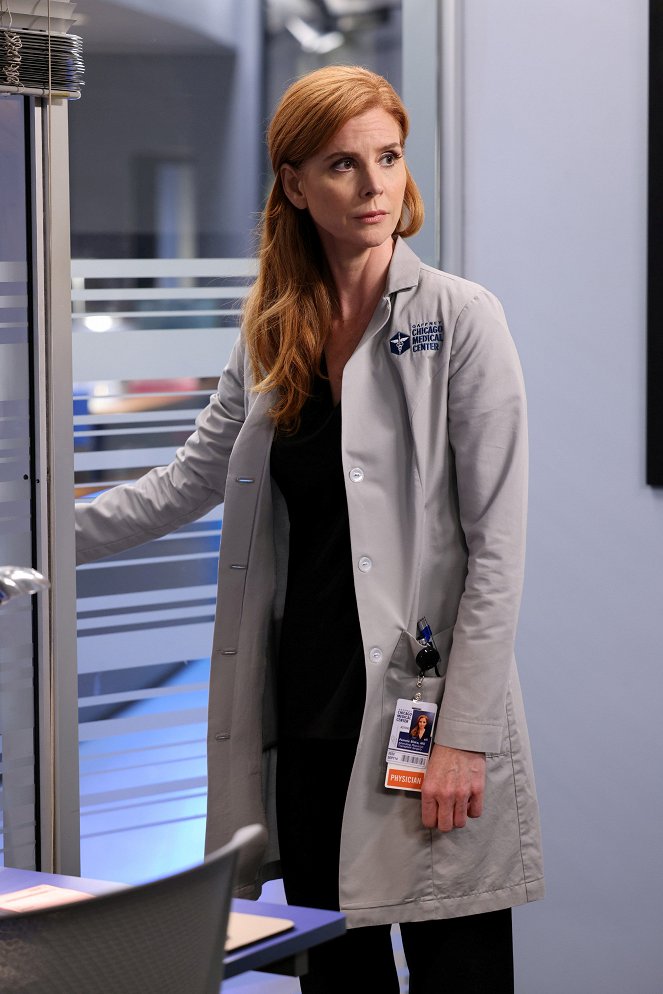 Chicago Med - When You're a Hammer Everything's a Nail - Van film - Sarah Rafferty