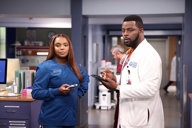 Chicago Med - When You're a Hammer Everything's a Nail - Film - Marlyne Barrett, Guy Lockard