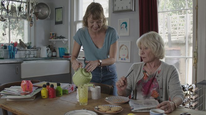 Motherland - In-Laws - Film