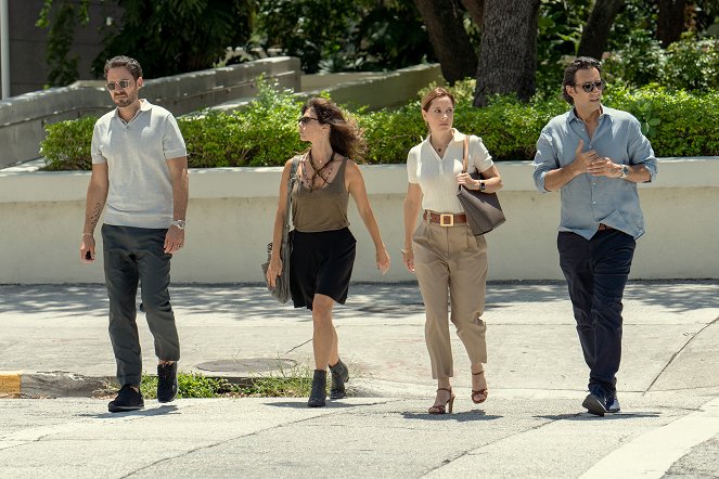 Manolo Cardona, Maribel Verdú, Marina de Tavira, José María Yazpik