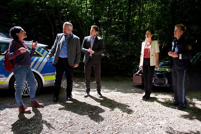 Die Rosenheim-Cops - Season 20 - Nur der Wald war Zeuge - Filmfotos