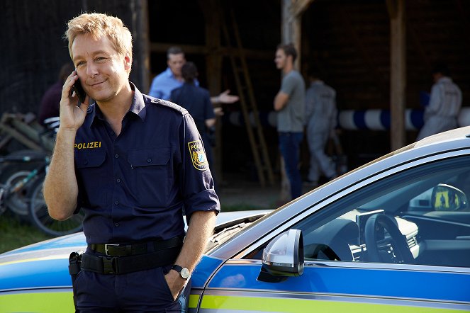 Die Rosenheim-Cops - Season 20 - Bestohlene Diebe - Filmfotos - Max Müller