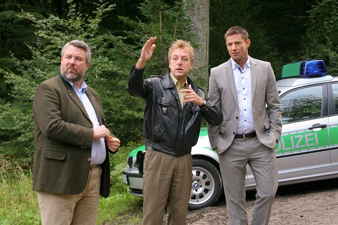 Die Rosenheim-Cops - Season 15 - Tod am Schlagbaum - Filmfotos