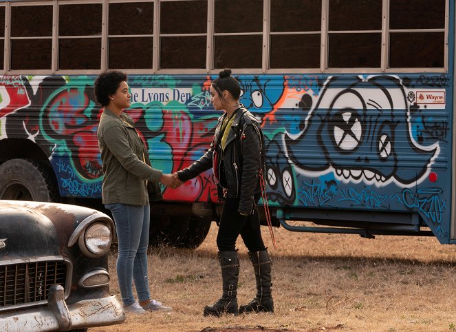 Asking For It - Photos - Kiersey Clemons, Vanessa Hudgens