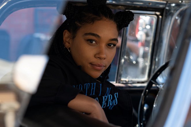 Asking For It - Photos - Alexandra Shipp