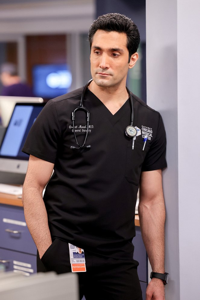 Chicago Med - Season 7 - May Your Choices Reflect Hope, Not Fear - Van film - Dominic Rains