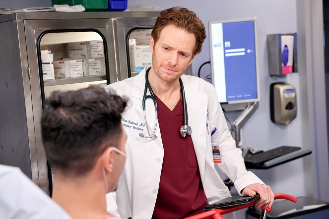 Chicago Med - May Your Choices Reflect Hope, Not Fear - De la película - Nick Gehlfuss