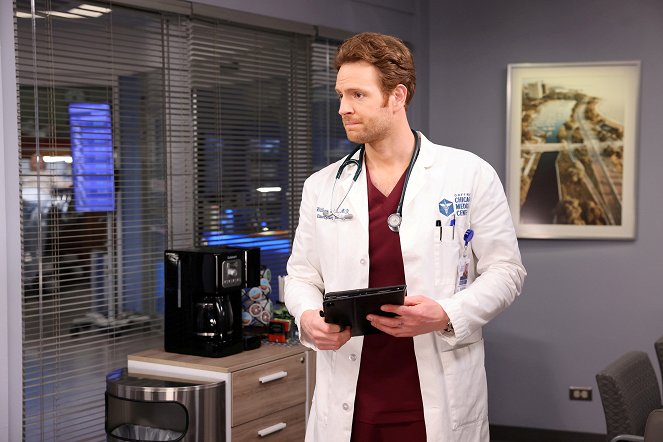Chicago Med - Judge Not, for You Will Be Judged - Z filmu - Nick Gehlfuss
