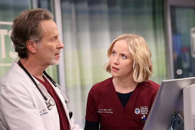 Chicago Med - Season 7 - Judge Not, for You Will Be Judged - Photos - Steven Weber, Jessy Schram