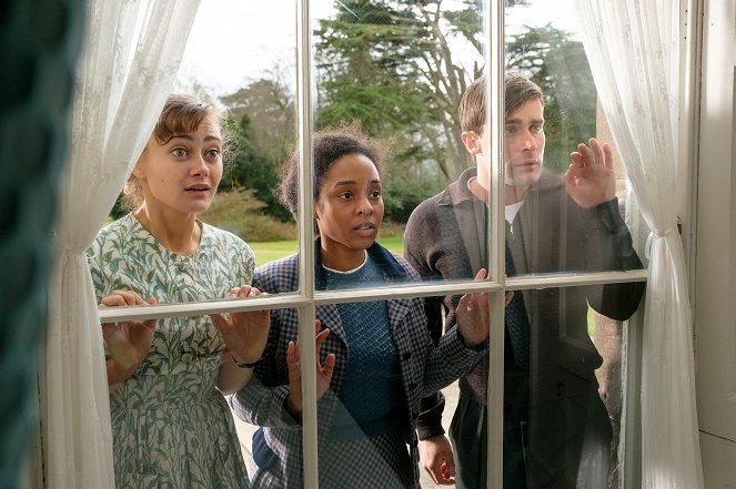 Agatha Christie: Zkouška neviny - Epizoda 3 - Z filmu - Ella Purnell, Crystal Clarke, Christian Cooke