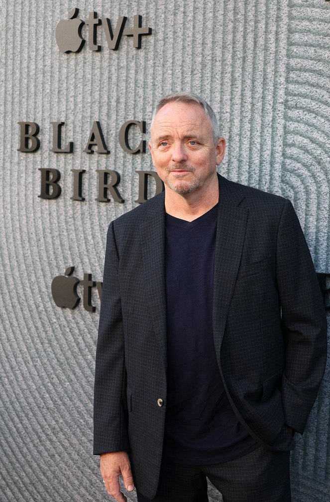 Volavka - Z akcí - Apple’s “Black Bird” premiere screening at the The Regency Bruin Westwood Village Theatre on June 29, 2022 - Dennis Lehane
