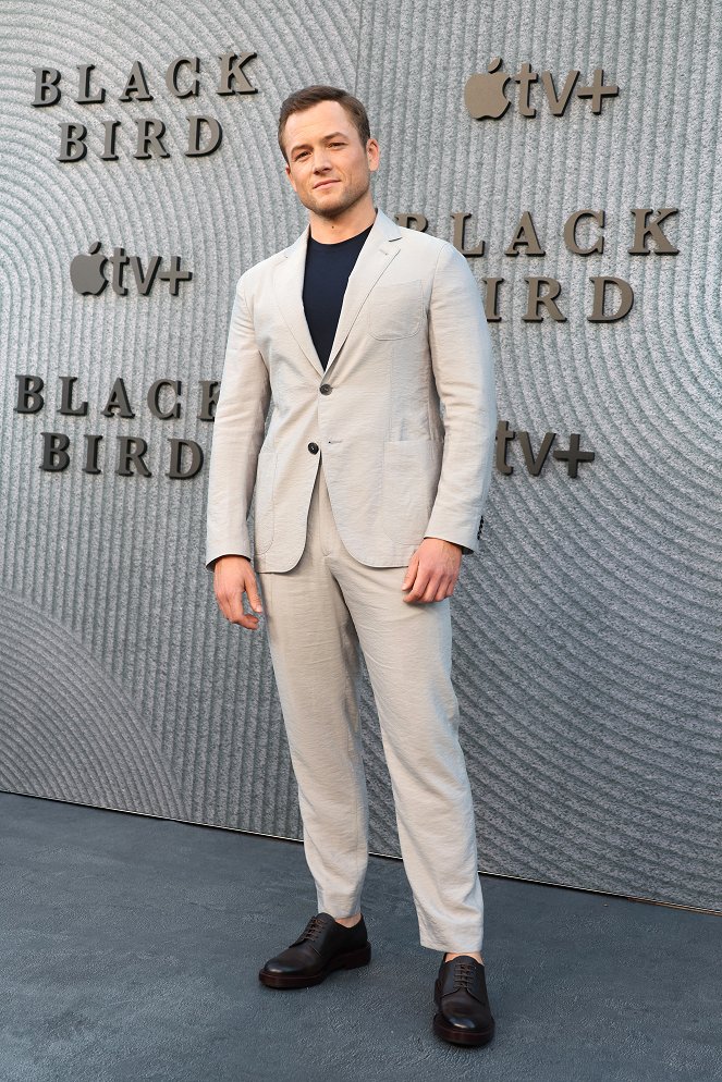 Czarny ptak - Z imprez - Apple’s “Black Bird” premiere screening at the The Regency Bruin Westwood Village Theatre on June 29, 2022 - Taron Egerton