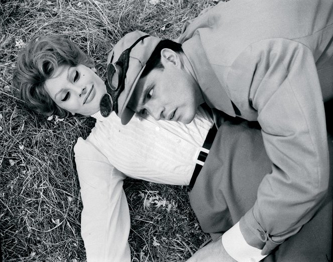 A Breath of Scandal - Van film - Sophia Loren, John Gavin