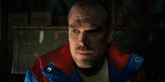 Stranger Things - Capítulo nueve: El plan - De la película - David Harbour