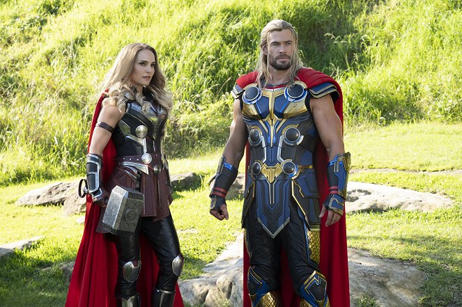 Thor: Miłość i grom - Z filmu - Natalie Portman, Chris Hemsworth