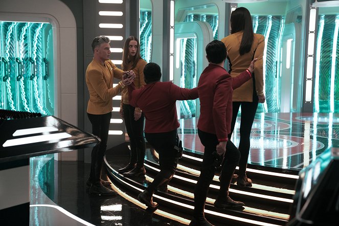 Star Trek: Strange New Worlds - Armon laatu - Kuvat elokuvasta - Anson Mount, Melanie Scrofano