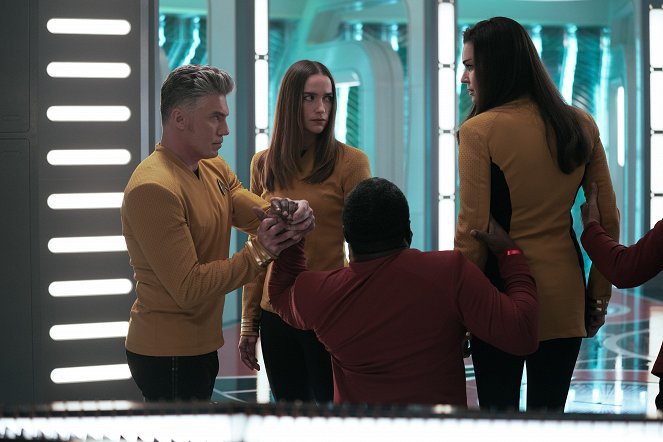 Star Trek: Neznáme svety - Kvalita milosrdenství - Z filmu - Anson Mount, Melanie Scrofano, Rebecca Romijn