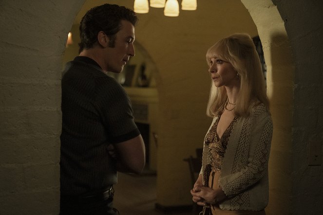 The Offer - It's Who We Are - Filmfotos - Miles Teller, Juno Temple