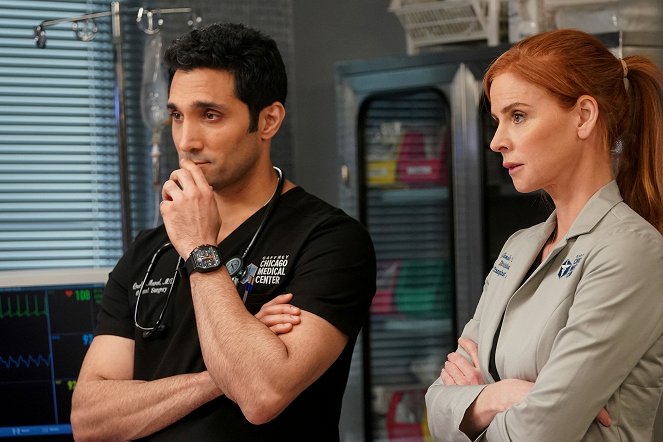 Chicago Med - End of the Day, Anything Can Happen - Filmfotók - Dominic Rains, Sarah Rafferty