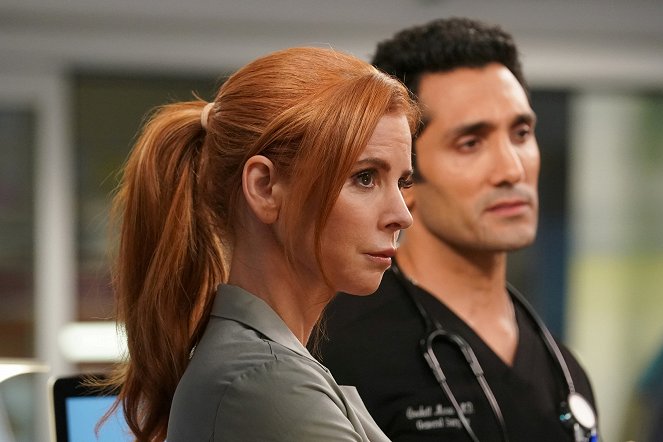 Chicago Med - End of the Day, Anything Can Happen - Filmfotók - Sarah Rafferty, Dominic Rains