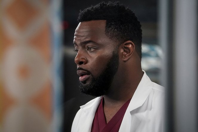 Chicago Med - Season 7 - End of the Day, Anything Can Happen - Photos - Guy Lockard