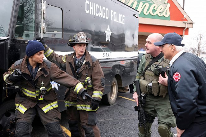Chicago Fire - Teamarbeit - Filmfotos - Miranda Ray Mayo, David Eigenberg